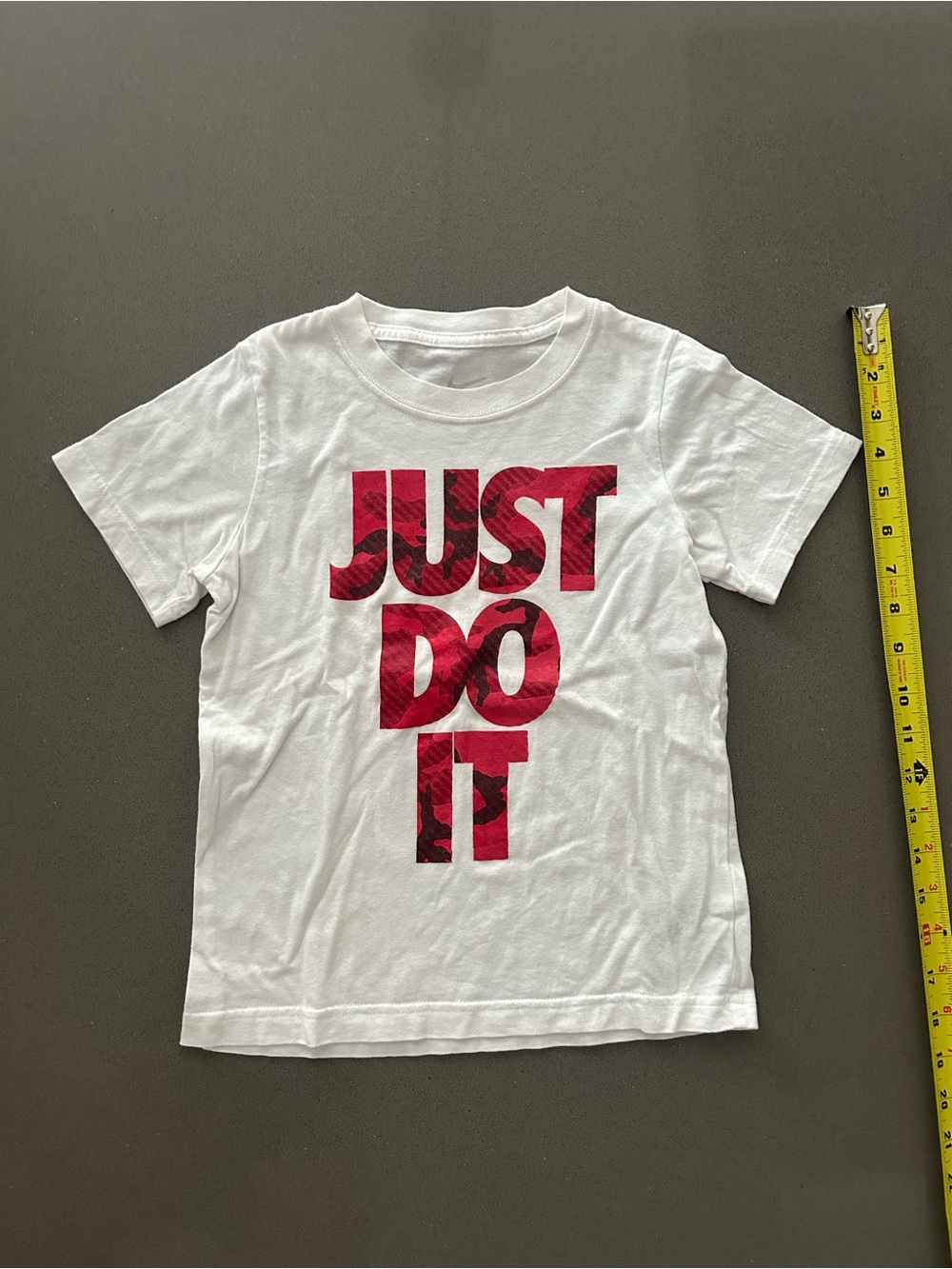 Nike Just Do It T-Shirt Kids Boys Size 7…